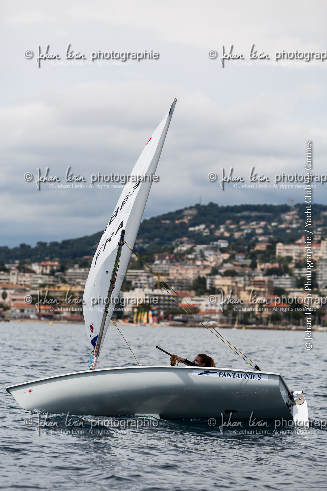 entrainement-laser-radial_louise-cervera_matisse-pacaud_ycc_cannes_jl_5d3_02-06-2016-0475.jpg entrainement-laser-radial_louise-cervera_matisse-pacaud_ycc_cannes_jl_5d3_02-06-2016-0475.jpg