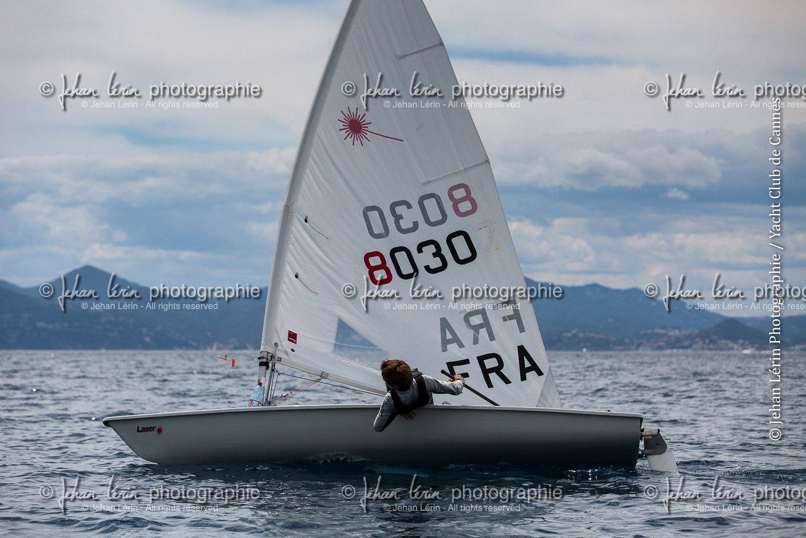 entrainement-laser-radial_louise-cervera_matisse-pacaud_ycc_cannes_jl_5d3_02-06-2016-0375.jpg