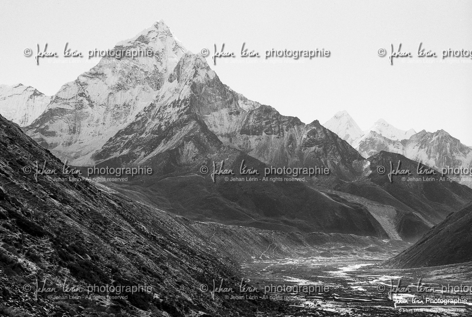 everest-area_nepal_jehan-lerin_jl_oct-2005-0074.jpg