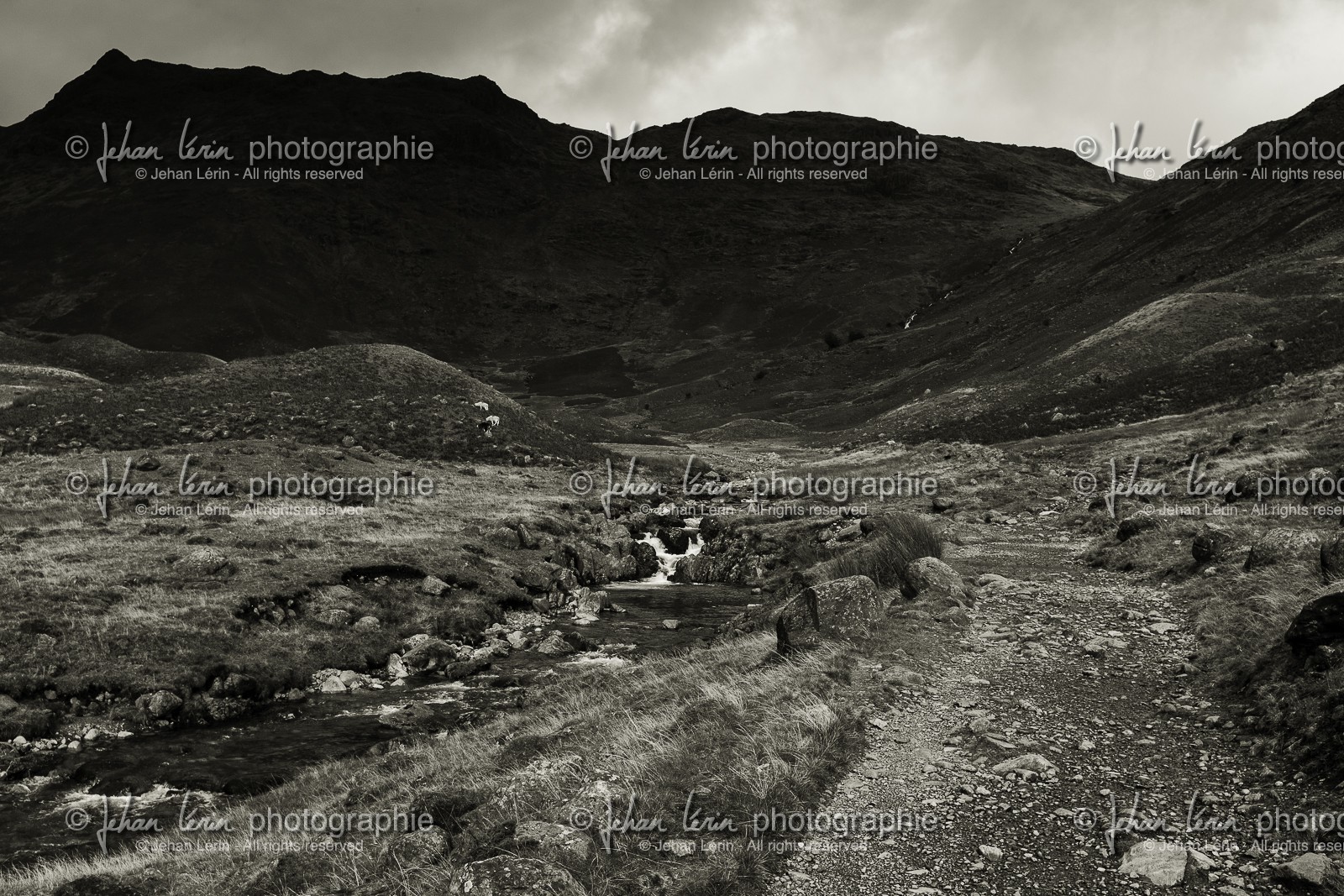 ambleside_lake-district-national-park_uk_oct-2012-2411-2.jpg