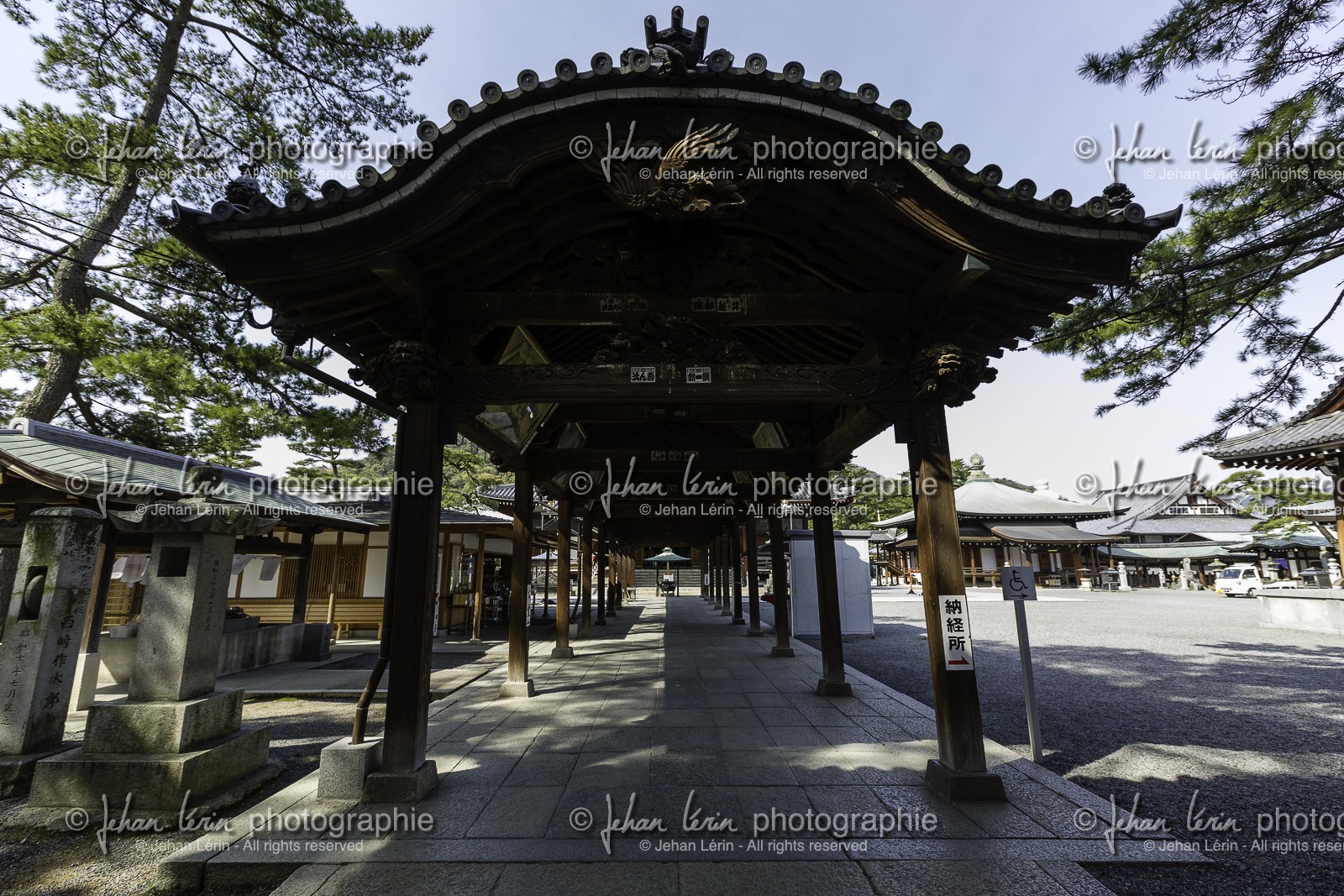 zentsuji_temple-75_shikoku_japon_07-04_2014-0998.jpg zentsuji_temple-75_shikoku_japon_07-04_2014-0998.jpg