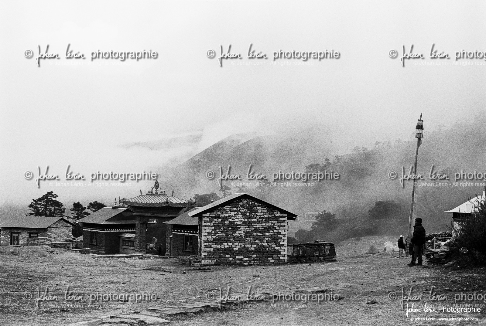 everest-area_nepal_jehan-lerin_jl_oct-2005-0078.jpg