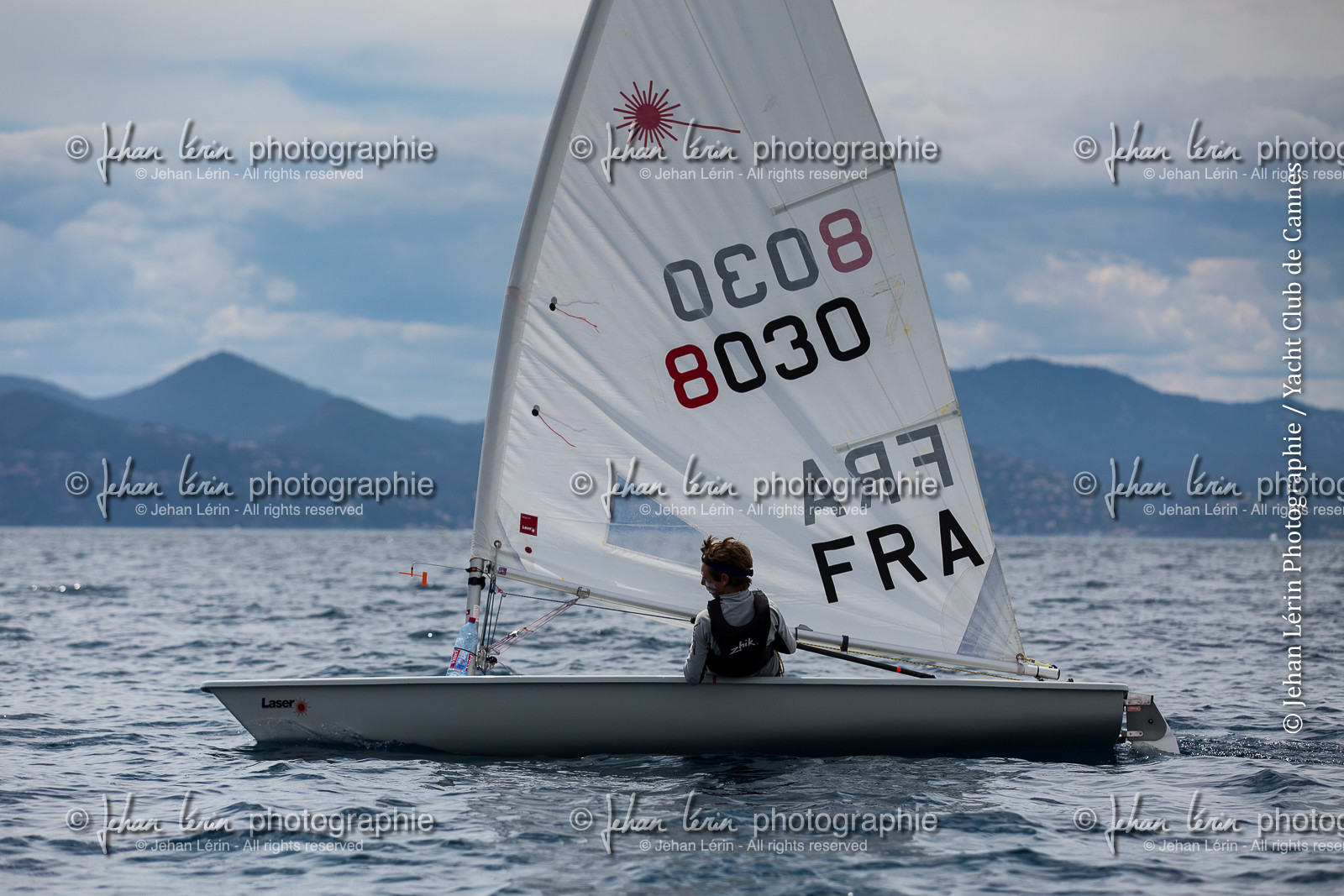 entrainement-laser-radial_louise-cervera_matisse-pacaud_ycc_cannes_jl_5d3_02-06-2016-0376.jpg entrainement-laser-radial_louise-cervera_matisse-pacaud_ycc_cannes_jl_5d3_02-06-2016-0376.jpg