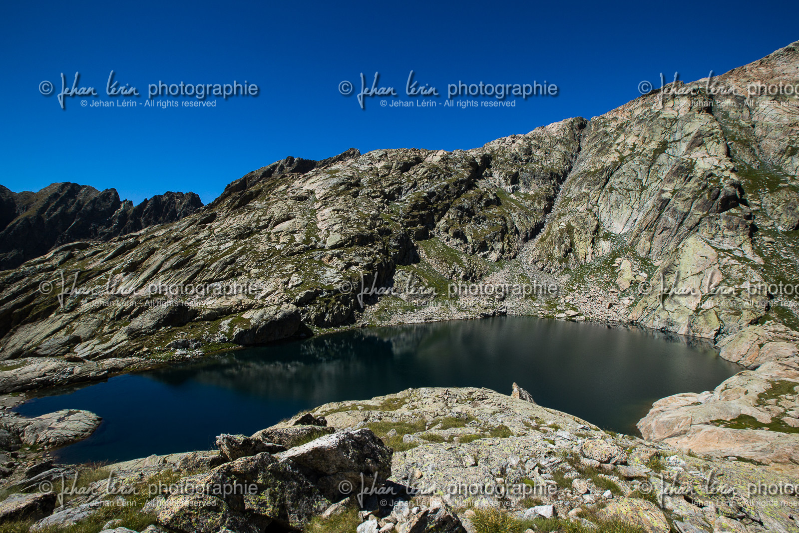 lacs-besson_refuge-de-la-cougourde_jl_1dx_21-08-2016-1434.jpg