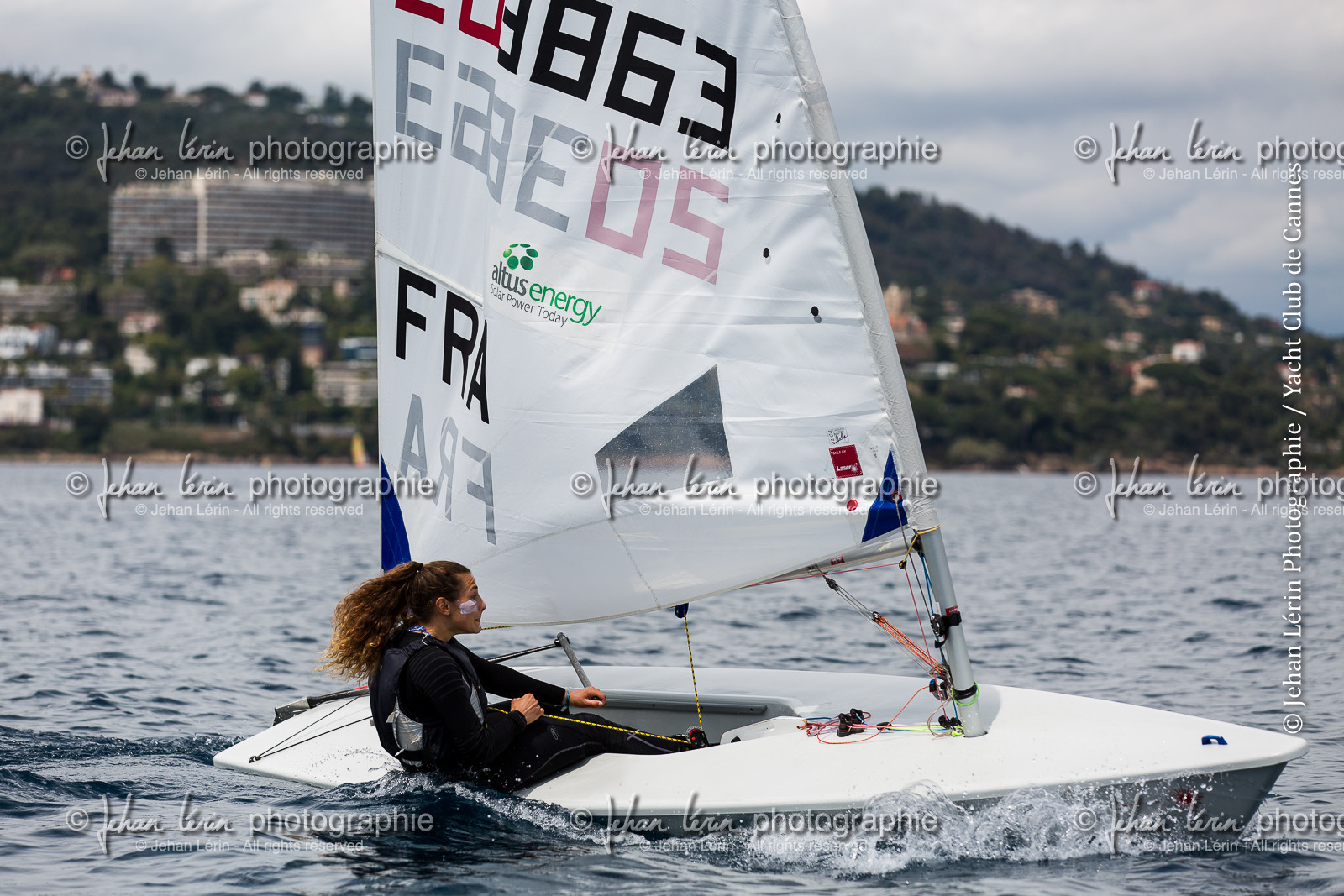 entrainement-laser-radial_louise-cervera_matisse-pacaud_ycc_cannes_jl_5d3_02-06-2016-0385.jpg