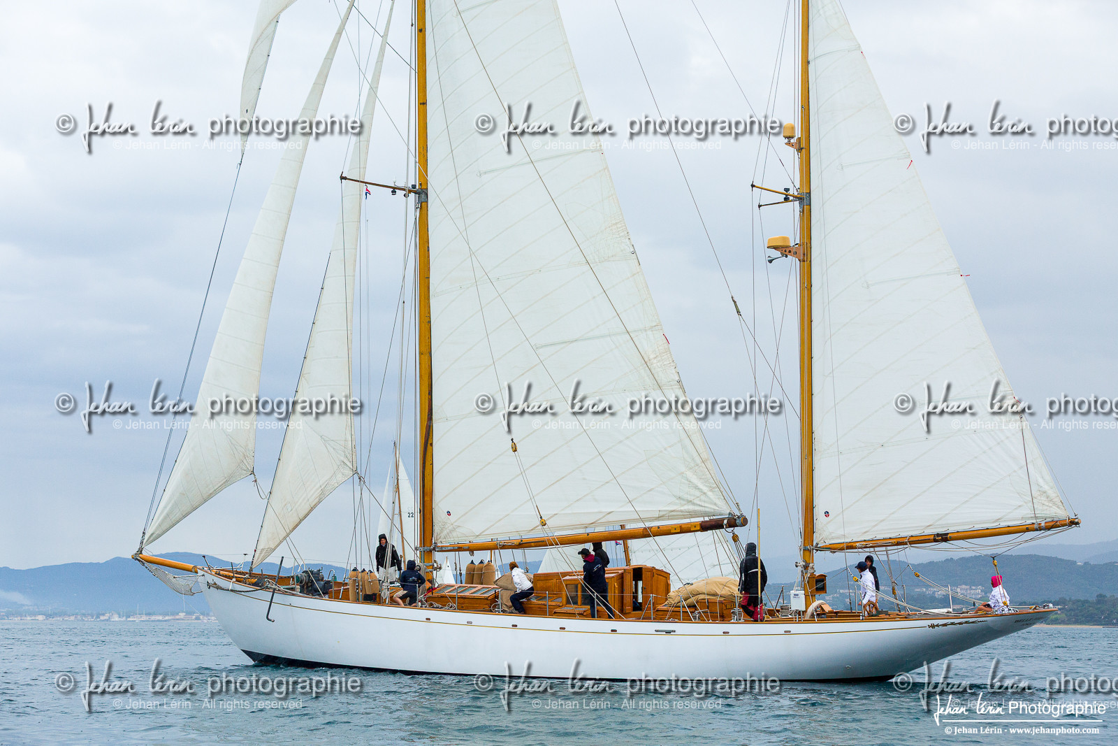 Les Dames de St Tropez