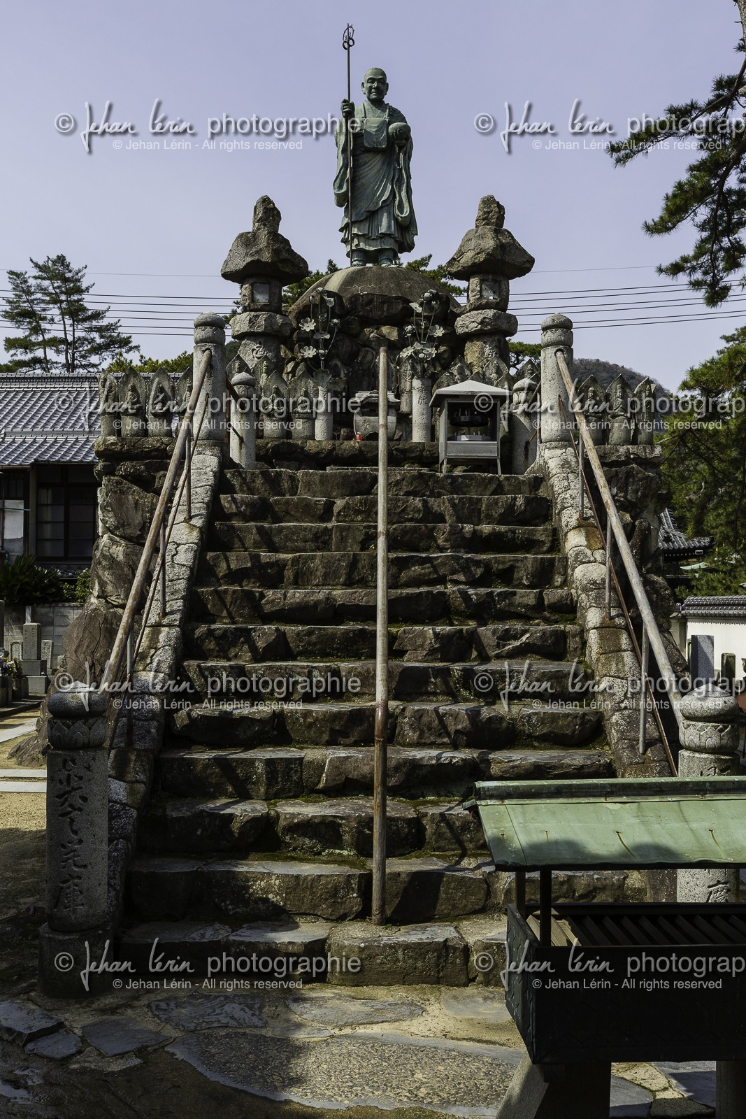 zentsuji_temple-75_shikoku_japon_07-04_2014-1026.jpg