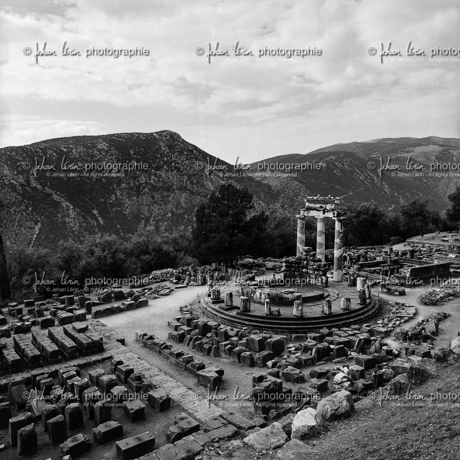 greece_delphy_oct-2007-18.jpg