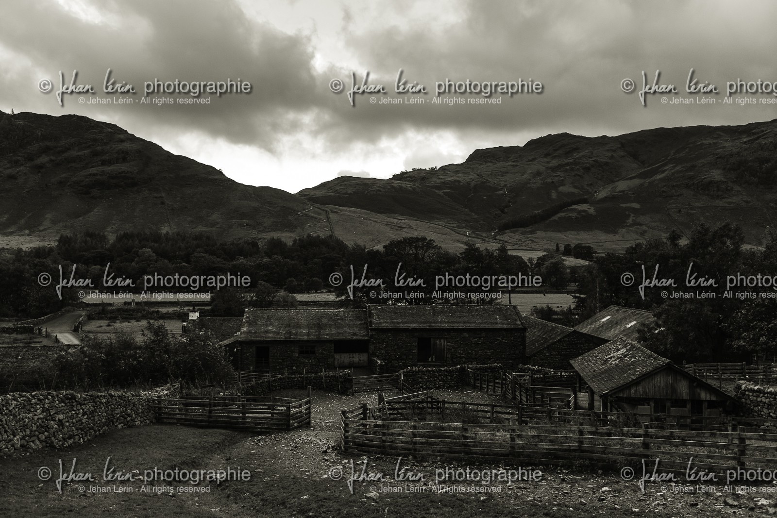 ambleside_lake-district-national-park_uk_oct-2012-2391-2.jpg ambleside_lake-district-national-park_uk_oct-2012-2391-2.jpg