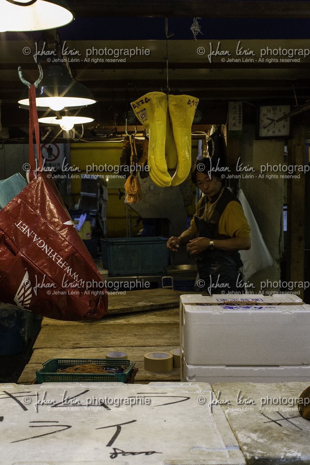 tsukiji-fish-market_tokyo_japon_jl_1dx_08-05-2014-6587.jpg