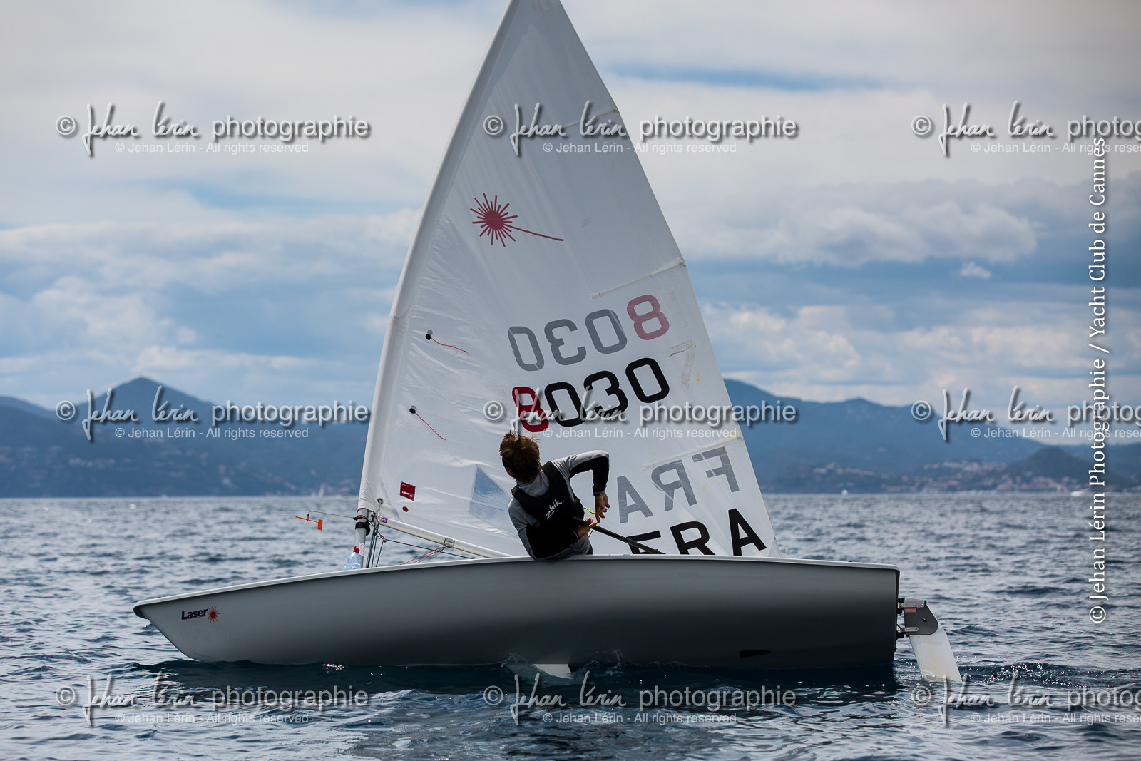 entrainement-laser-radial_louise-cervera_matisse-pacaud_ycc_cannes_jl_5d3_02-06-2016-0373.jpg entrainement-laser-radial_louise-cervera_matisse-pacaud_ycc_cannes_jl_5d3_02-06-2016-0373.jpg