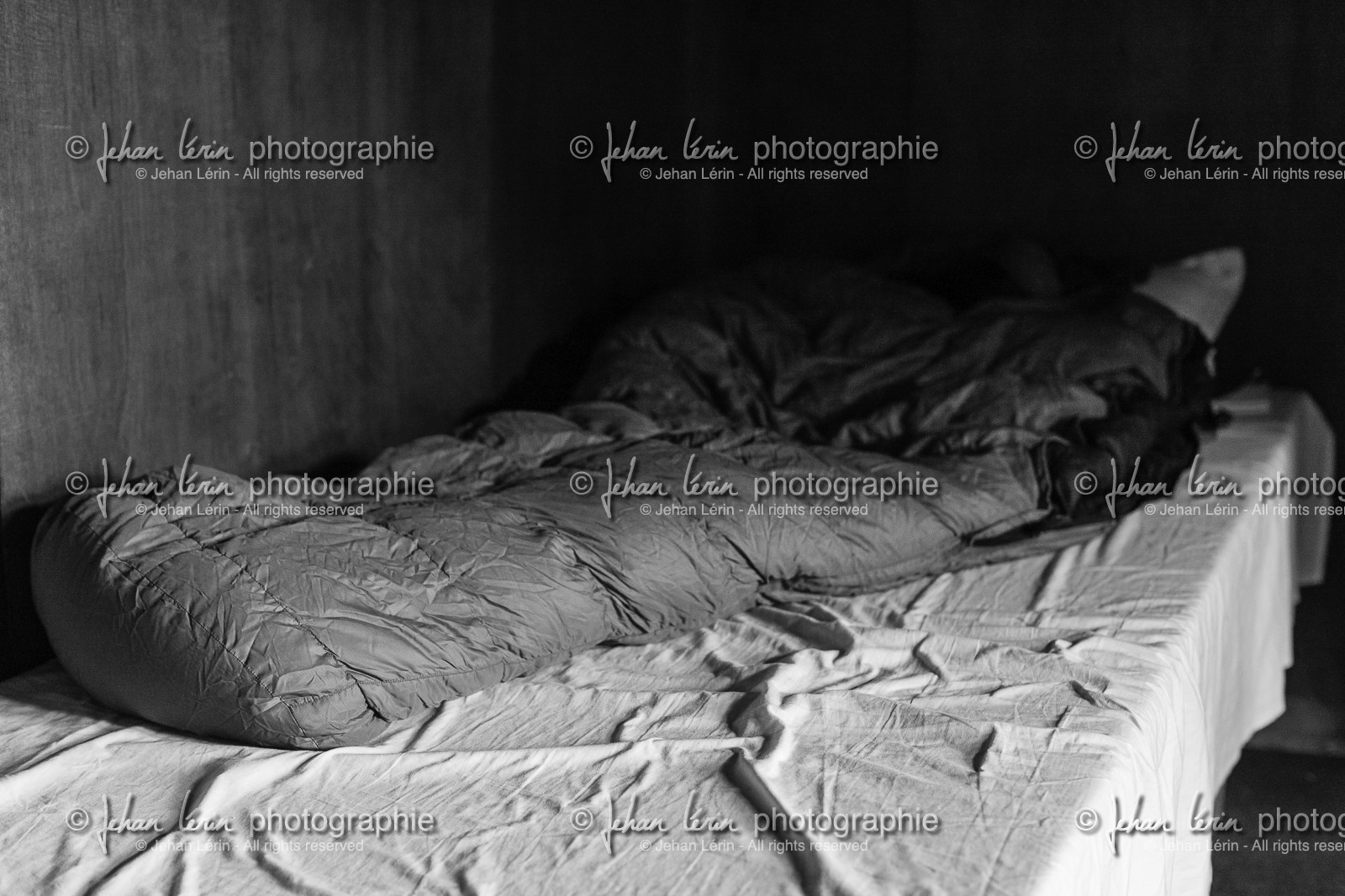 nepal_rolwaling-and-khumbu-area_phakding-lodge_my-sleeping-bag_11-02-2013-36465.jpg